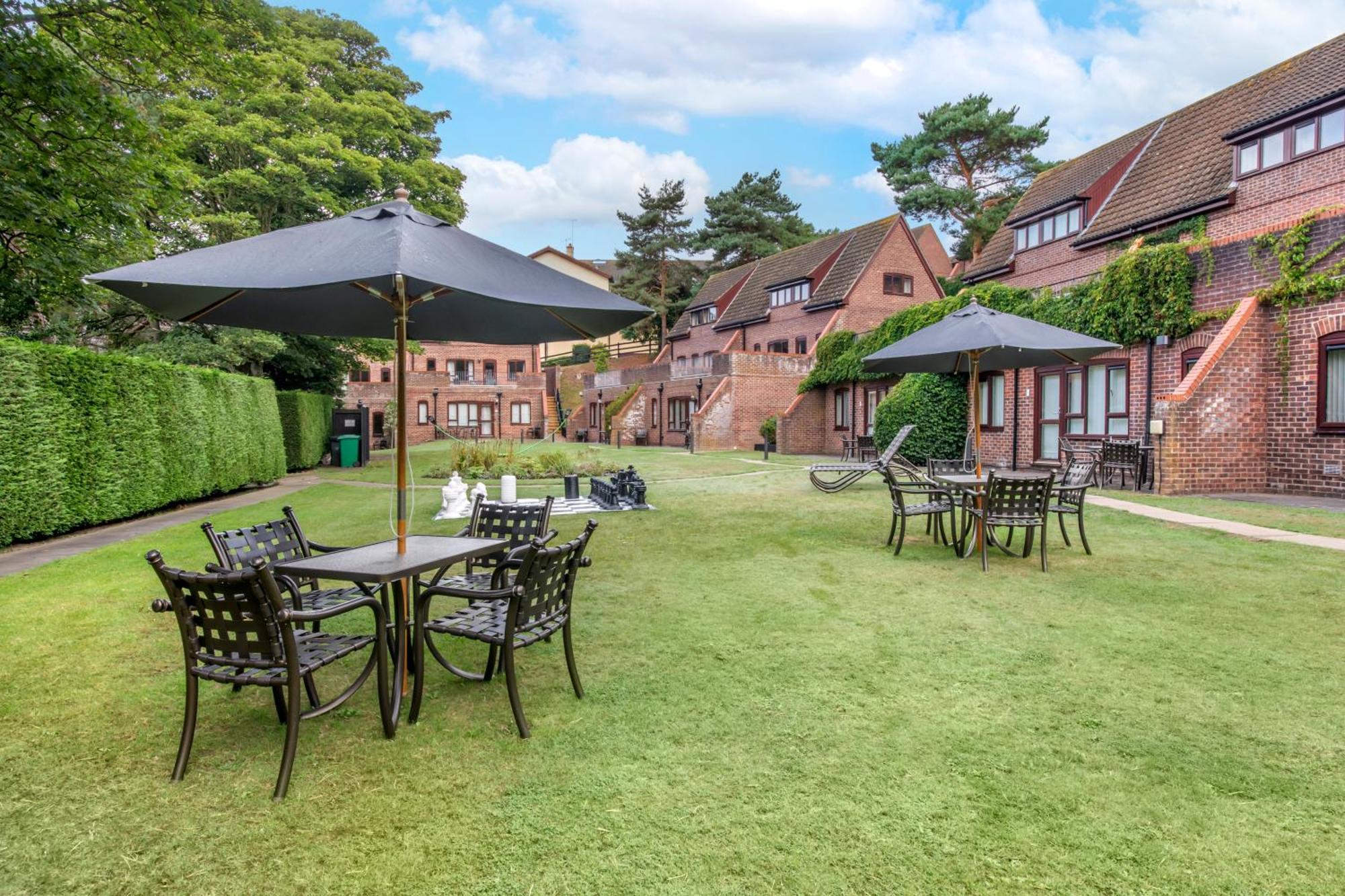 Cromer Country Club Exterior photo
